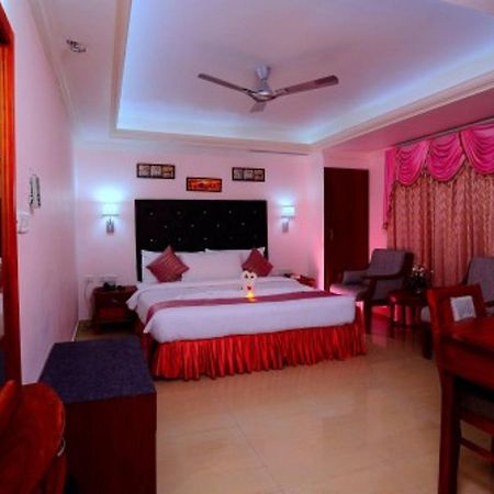 Sps Kingsway Hotel Thiruvananthapuram ภายนอก รูปภาพ