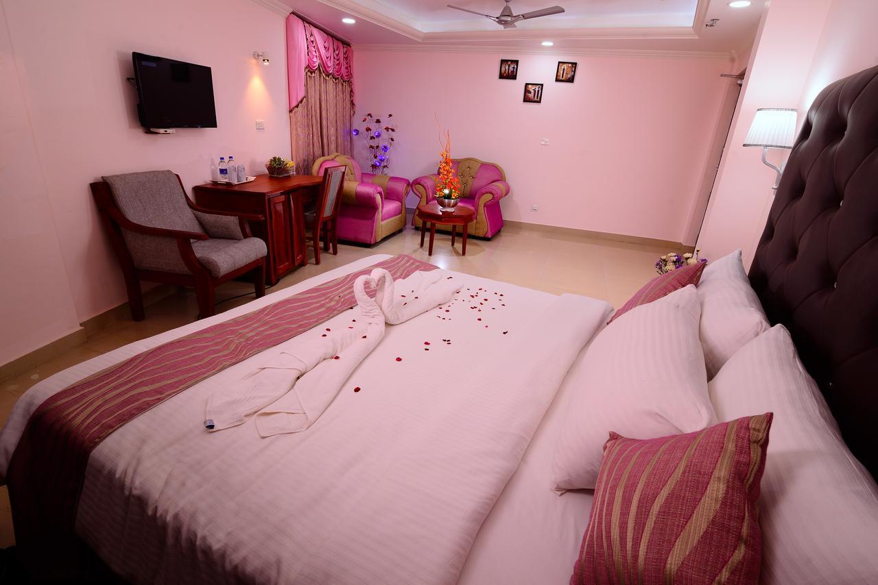 Sps Kingsway Hotel Thiruvananthapuram ภายนอก รูปภาพ