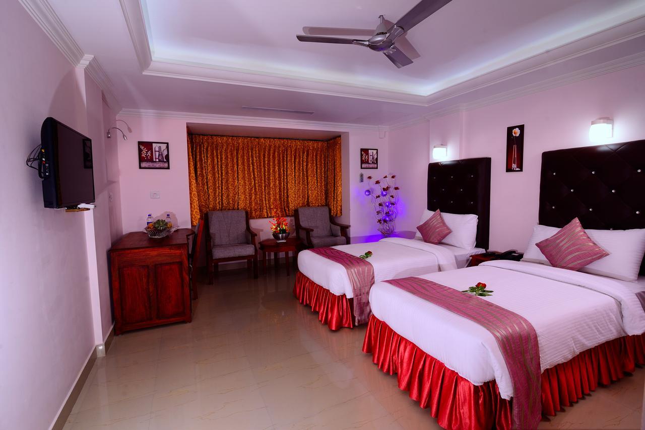 Sps Kingsway Hotel Thiruvananthapuram ภายนอก รูปภาพ