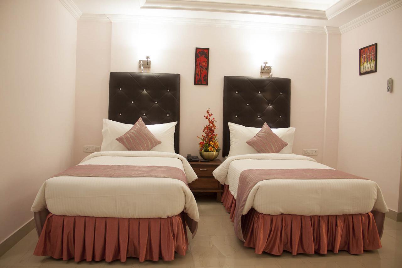 Sps Kingsway Hotel Thiruvananthapuram ภายนอก รูปภาพ