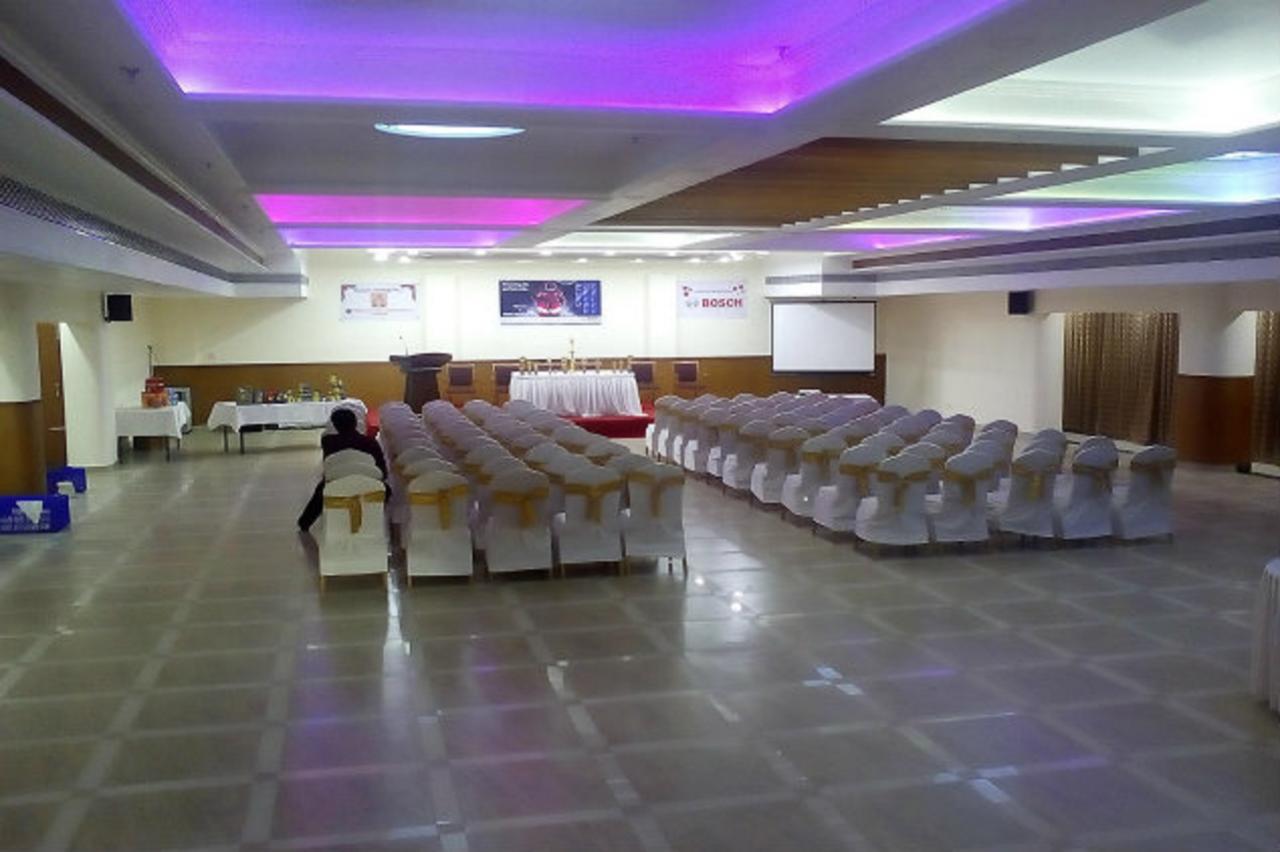 Sps Kingsway Hotel Thiruvananthapuram ภายนอก รูปภาพ