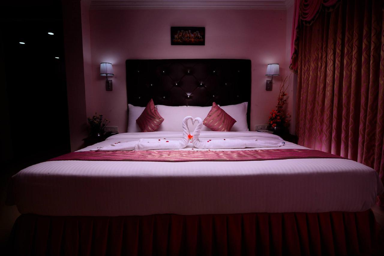 Sps Kingsway Hotel Thiruvananthapuram ภายนอก รูปภาพ