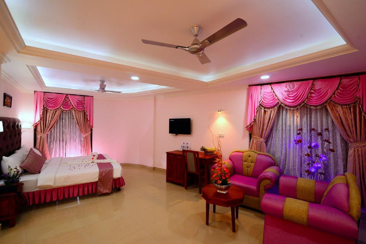 Sps Kingsway Hotel Thiruvananthapuram ภายนอก รูปภาพ